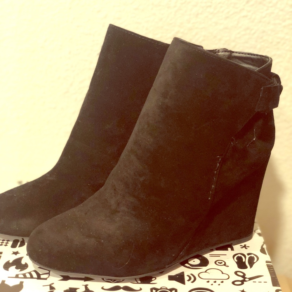 Black Bow Wedge booties